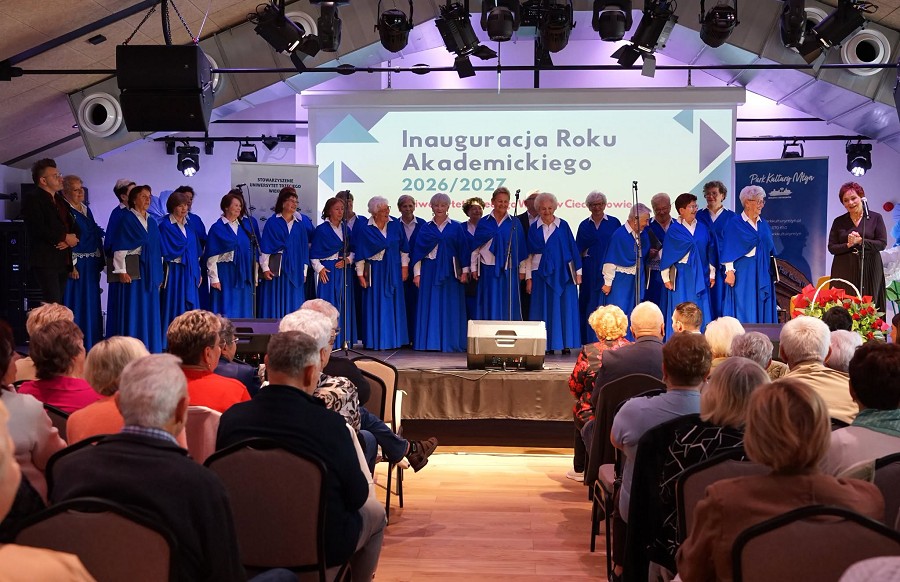Seniorzy rozpoczęli nowy rok akademicki. UTW ma już ponad 400 studentów więcej